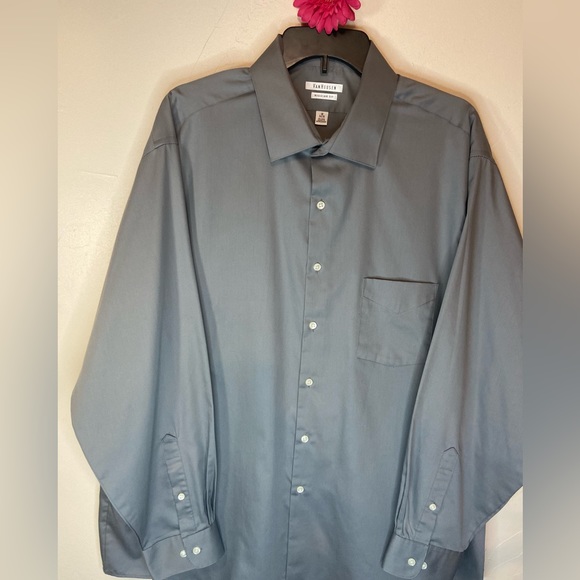 Van Heusen Other - Van Heusen~Men’s Gray Dress Shirt~Regular Fit~Long Sleeve~Pocket~Size 18 (34-35)